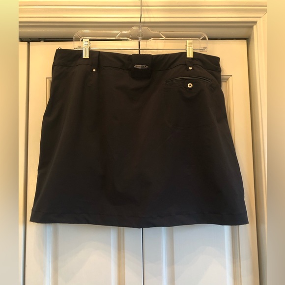 Jamie Sadock, black golf skirt with built-in shorts,front pockets,side zipper,12 - Picture 2 of 12